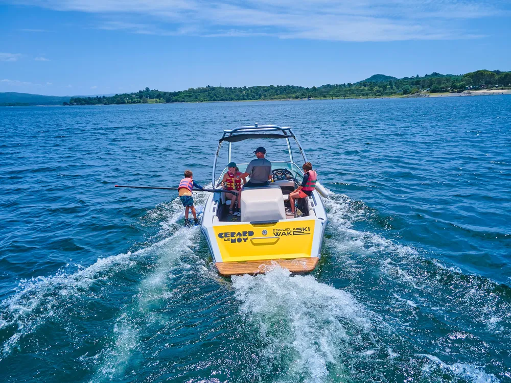 paseos en lancha gerard le moy