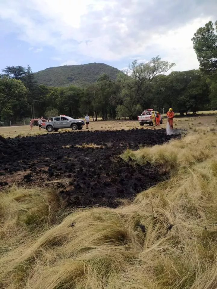 Incendio de pastizales en VGB