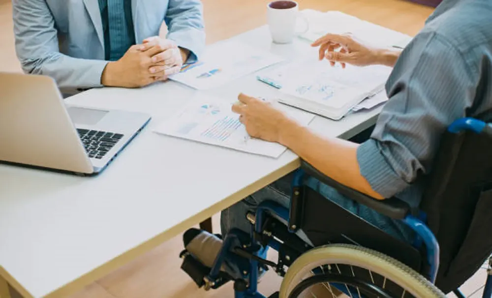 inclusion sociolaboral de personas con discapacidad