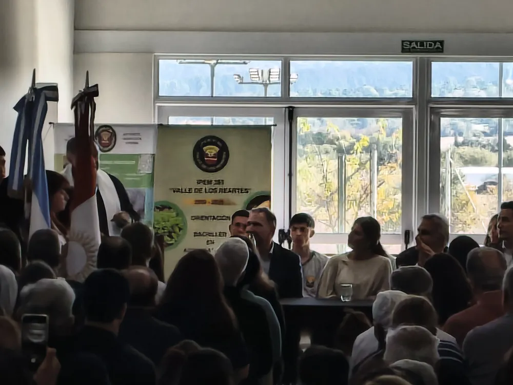 Los Reartes: Llaryora inaugura el IPET Valle de los Reartes 