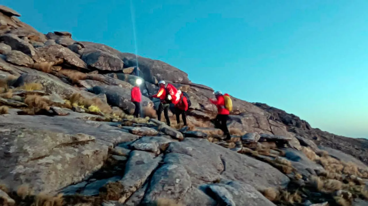 Evacuaron en helicóptero a todas las personas que estaban varadas en el Cerro Champaquí de Córdoba