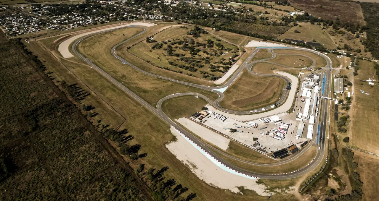 AUTODROMO CABALEN 01
