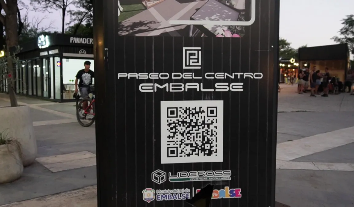  CENTRO COMERCIAL EMBALSE 02.jpg