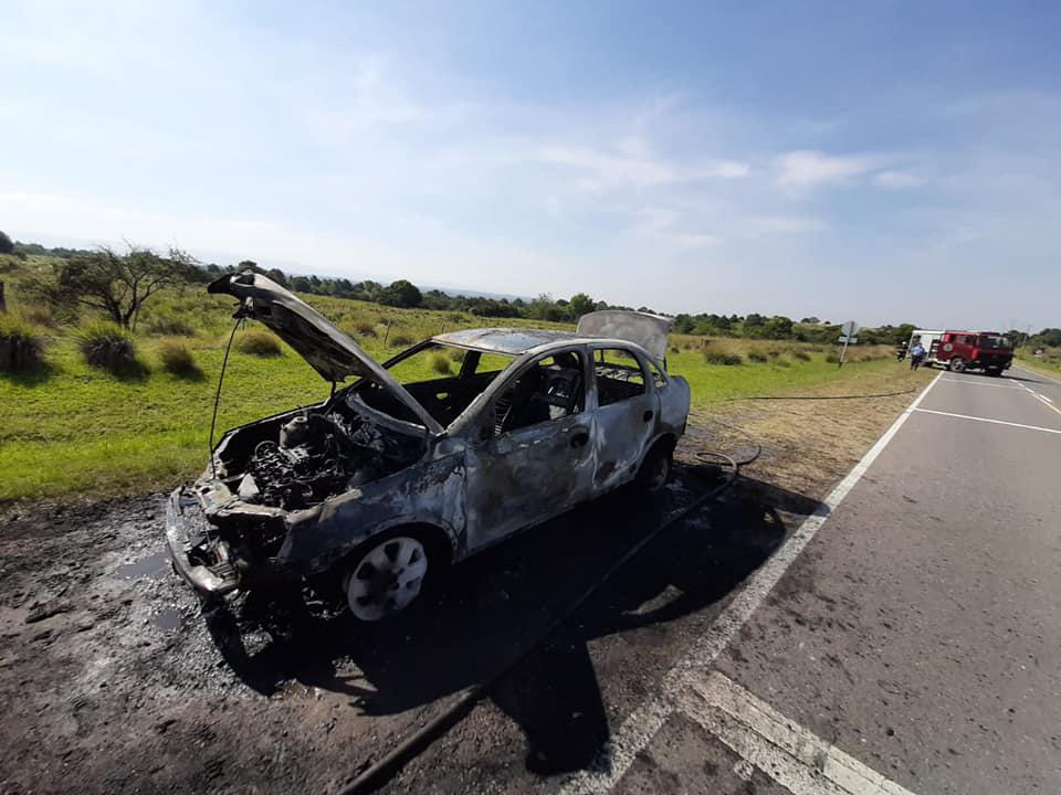 auto-incendiado-2