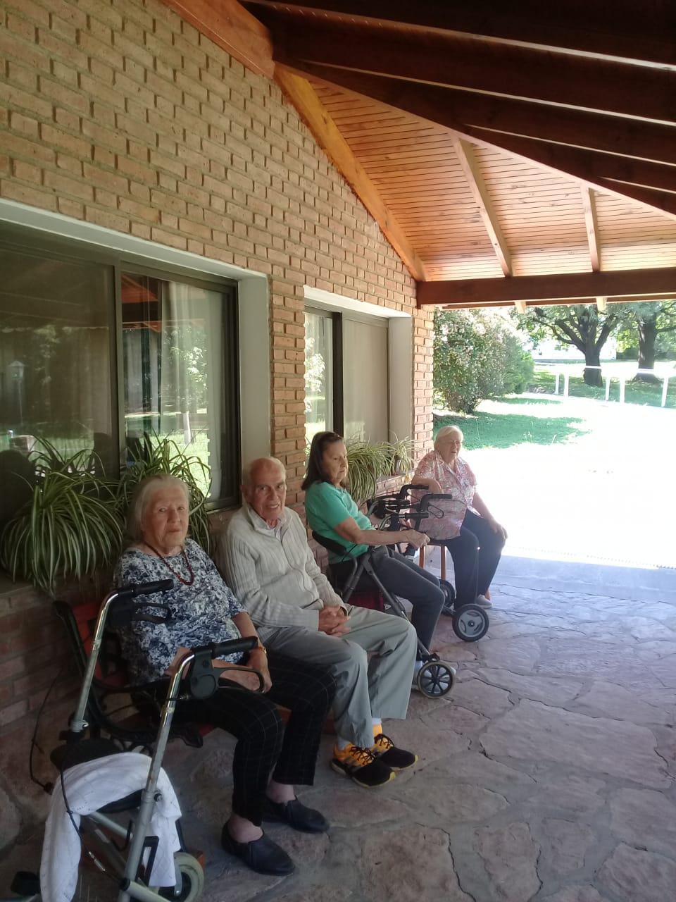 vacunacion geriatricos calamuchita covid-19