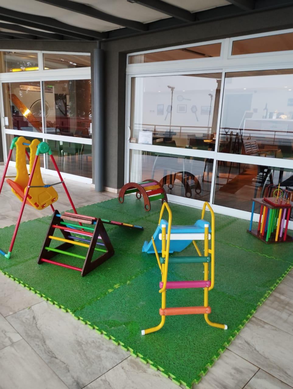 f52e33d1-b393-440a-95dc-41a32e804ac9