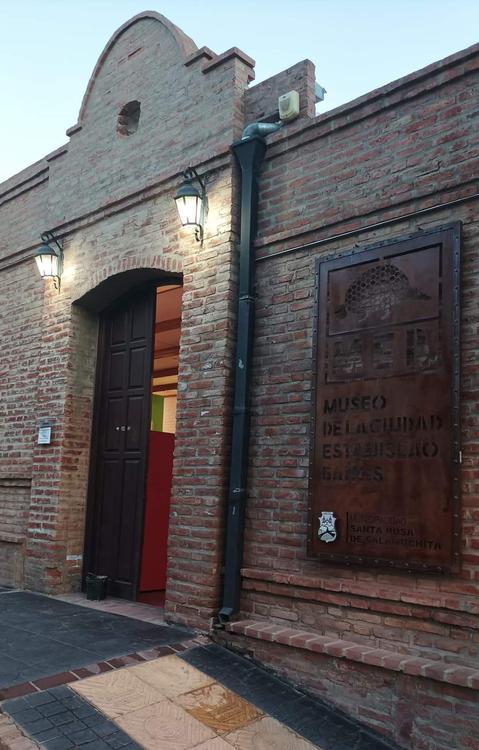 9fa0744d-d7b3-4a8c-8bec-f24e51499672