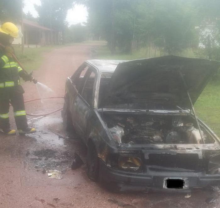INCENDIO DE VEHICULO CORCOVADO 02