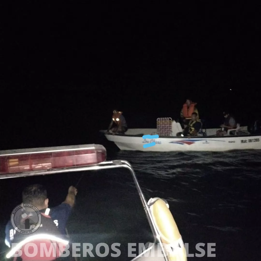 Rescate en rio Villa Quillinzo