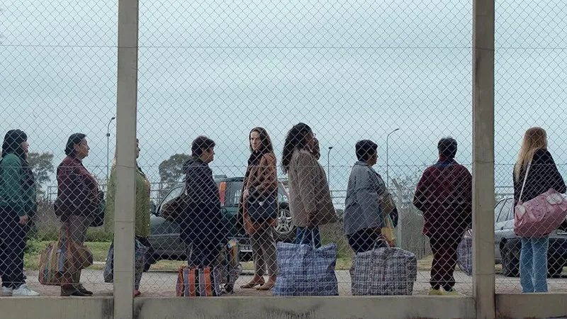 La_mujer_de_la_fila-796263035-large