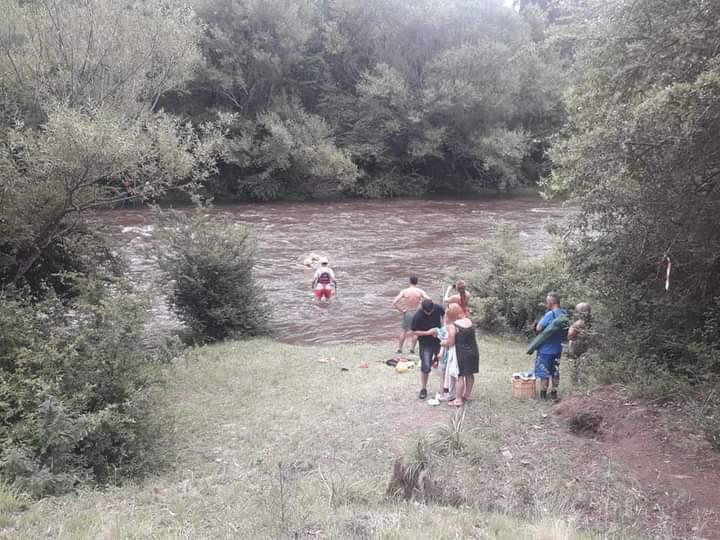 Rescate en Río Los Reartes Foto: Bomberos Villa Gral Belgrano
