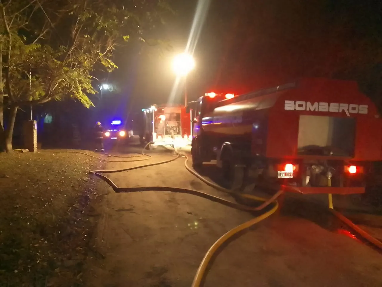 Los Reartes: bomberos trabajaron en un incendio de vivienda