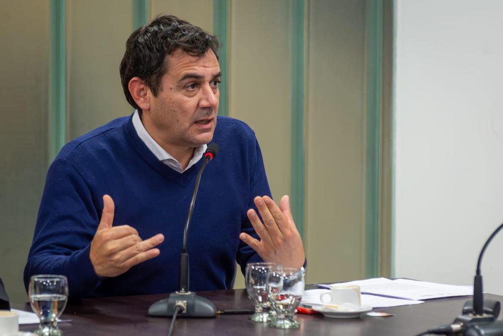 dc7fb5fb-d206-41b6-bb78-23c16b9fa19d