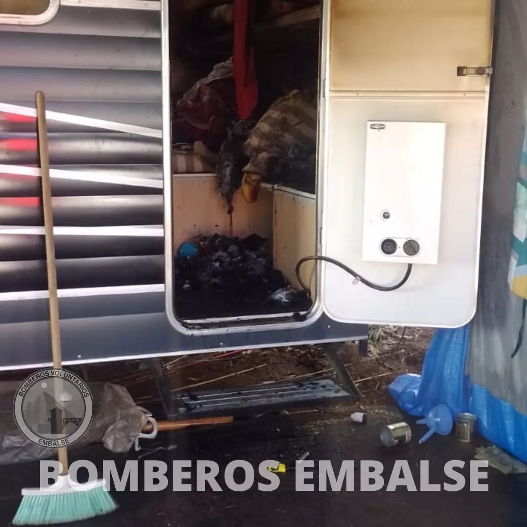 Falleció una persona tras incendiarse su casilla en embalse