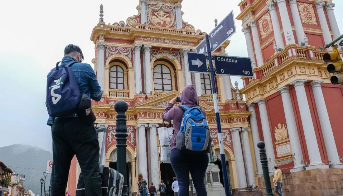 3240-vacaciones-de-invierno-2023-cuando-comienzan-en-salta-y-resto-del-pais (1)