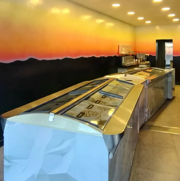 Heladería Kopitos renovada 2024