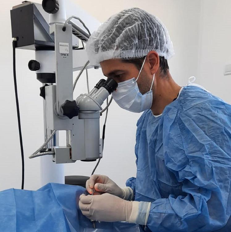 Fernando Remis, oftalmólogo Calamuchita  Fernando Remis, oftalmólogo Calamuchita