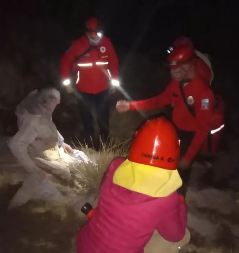 Cerro Champaquí: dos personas extraviadas fueron rescatadas por bomberos