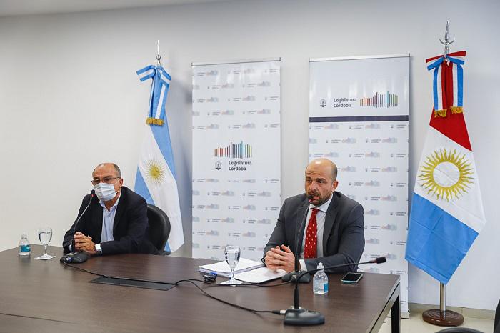 El-secretario-de-Transporte-en-la-comisión-de-Servicios-Públicos-5