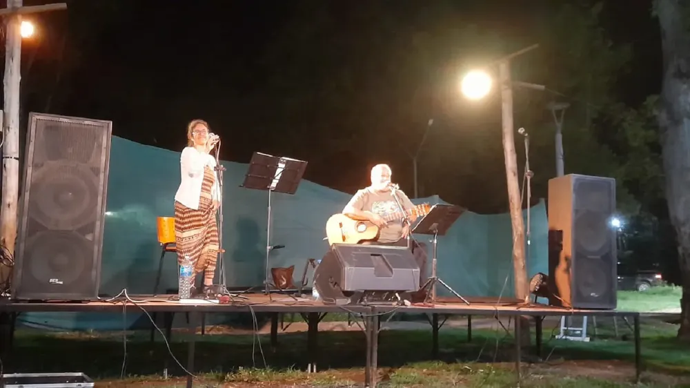 lara vert y chango pirola (1)