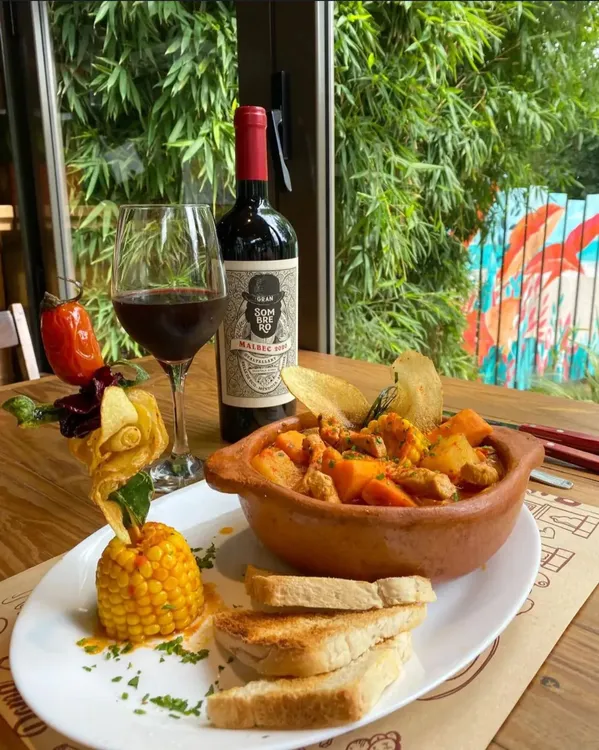 WhatsApp Image 2025-12-11 at 17.55.07