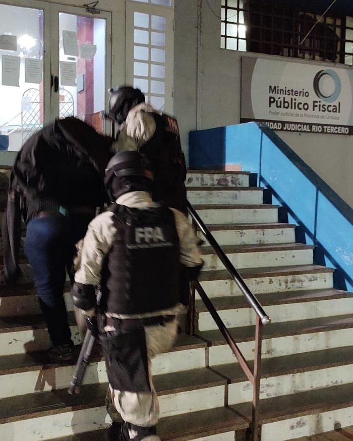 DETENIDO STA ROSA 04