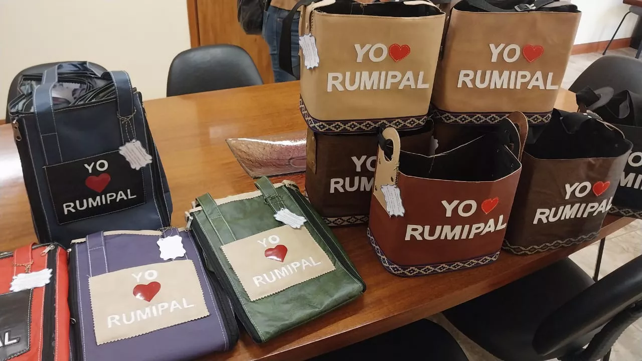 Mun Rumipal Talleres Textil 07