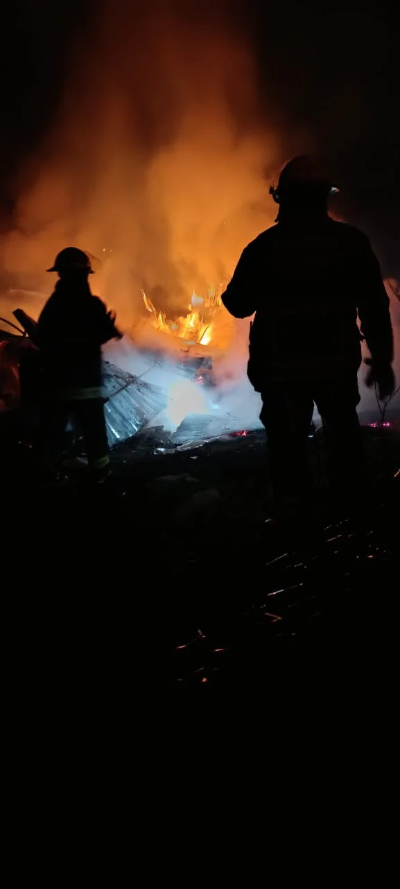 100b6095-2293-43f0-b013-702286bac9c8