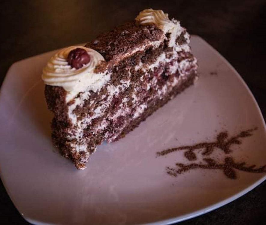 325198826_690416479214535_1921215739417949170_n